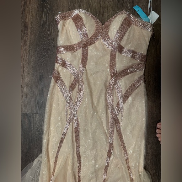 NWT Fancy dress prom dress wedding guest dress size 14 elegant dress sparkles - Picture 4 of 16